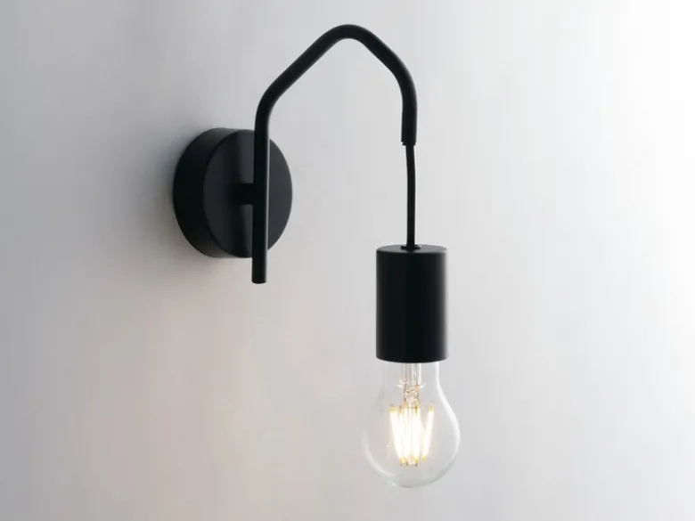 Ausgefallene Wandleuchte HABITAT 1-flammig Metall Schwarz, Höhe 17,5cm