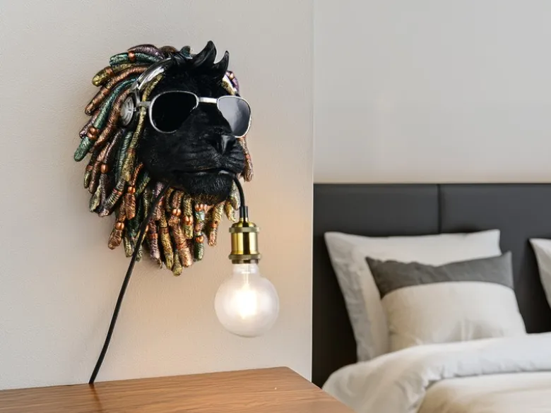 Ausgefallene Wandleuchte LEO Löwenkopf mit Stecker und Schalter, Höhe 38cm