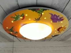 Coole LED Deckenleuchte Dino Motiv fürs Kinderzimmer Schlummerlicht bunt Ø54cm