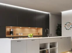 2er Set LED Streifen mit Fernbedienung & Dimmer, Lichtfarbe einstellbar - 5 M