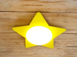Große Deckenleuchte Stern fürs Kinderzimmer MDF Holz in Sonnengelb, E27, B 53cm