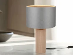 Große Tischleuchte CANIO aus recycelter Pappe und Bambus, Höhe 48cm