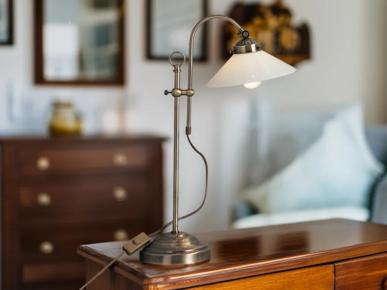 Große Tischleuchte LANDLIFE im Landhausstil mit Glasschirm, max. Höhe 55cm