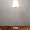 Klassische LED Außenstehleuchte aus Aluminium, Höhe 130cm, Weiß
