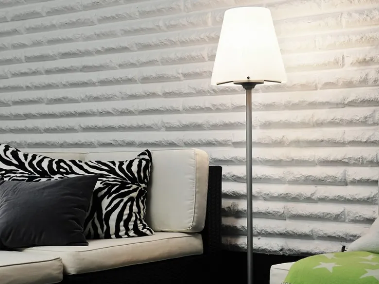 Klassische LED Außenstehleuchte aus Aluminium, Höhe 130cm, Weiß