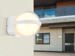 Kleine LED Außenwandleuchte ILLI Kugel aus Aluminium in Weiß, Höhe 11cm