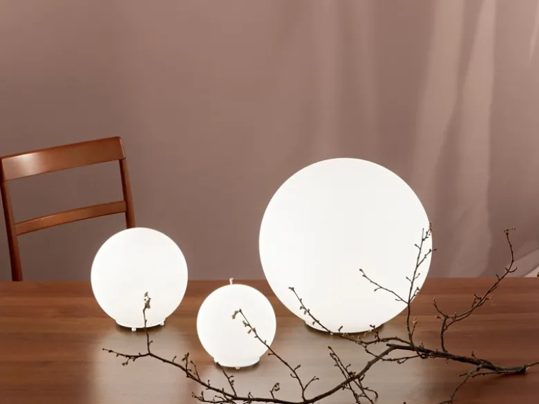 Kleine LED Tischleuchte Glaskugel Lampenschirm Opalweiß, Ø 20cm