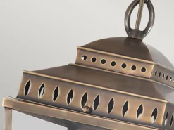 LED Außenhängeleuchte im Landhausstil, Altmessing Ø22cm