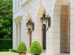 LED Außenwandlaterne im Jugendstil mit Amberglas, stehend Höhe 64cm