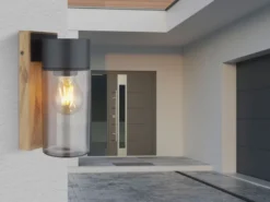 LED Außenwandleuchte aus Edelstahl in Holzoptik mit rauchfarbigem Glas H:22,5cm