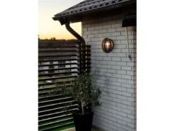 LED Außenwandleuchte mit Steckdose, Alu Schwarz & Klarglas, Ø 31cm