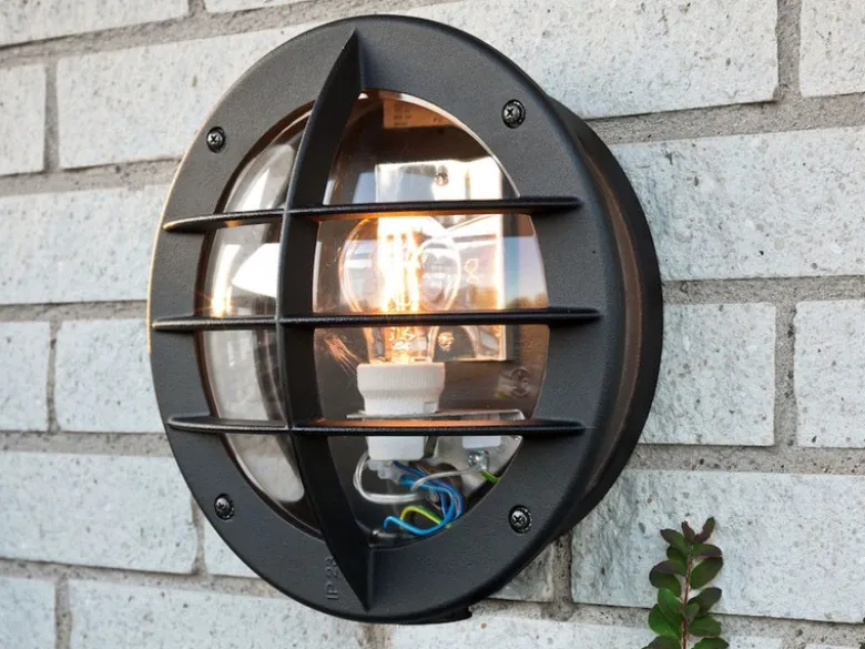 LED Außenwandleuchte mit Steckdose, Alu Schwarz & Klarglas, Ø 31cm