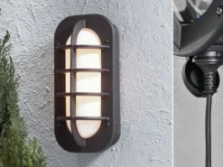 LED Außenwandleuchte mit Steckdose, Alu Schwarz & Opalglas, Höhe 36cm