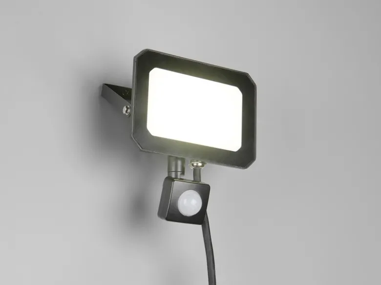LED Flutlichtstrahler mit Bewegungsmelder 30W, IP44, mit Anschlussbox