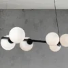 LED Pendelleuchte 6 flammig Schwarz & Opalglas Kugeln Weiß, Breite 80cm