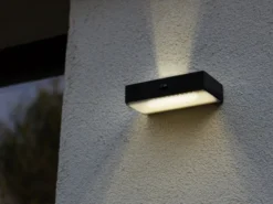LED Solar Wandleuchte FADI Up and Down, Bewegungsmelder, per App steuerbar