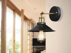 LED Wandleuchte mit schwenkbarem Metallschirm Schwarz, Höhe 20cm