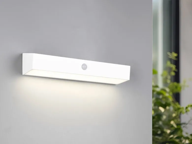 Solar Wandleuchte SILVES auch per USB aufladbar mit Bewegungsmelder, Breite 30cm