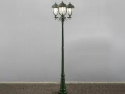 Straßenlaterne PARMA im Landhausstil, 3-flammig Grün, Höhe 218cm