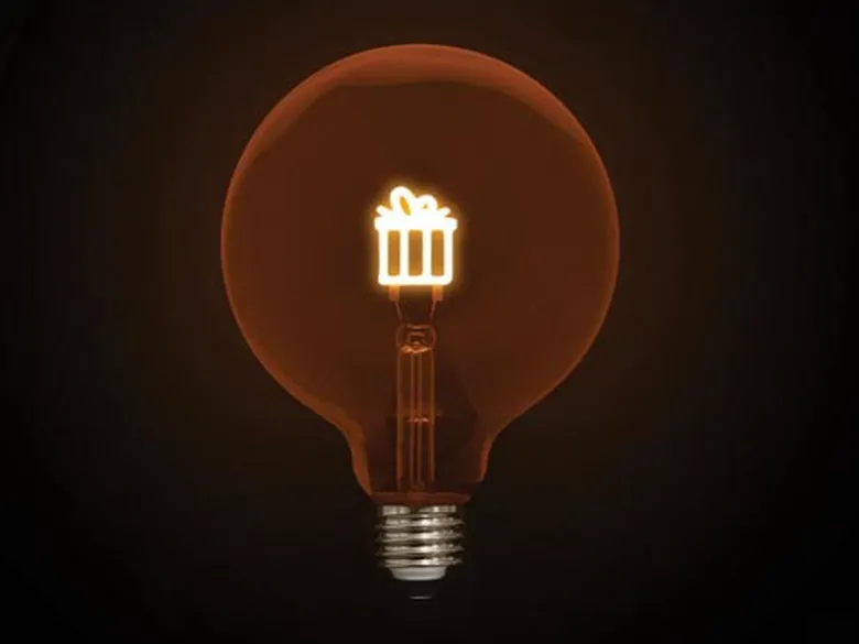 Tischlampe Würfel Holz Eiche mit Deko LED Glühbirne Geschenk, Quadrat 9cm
