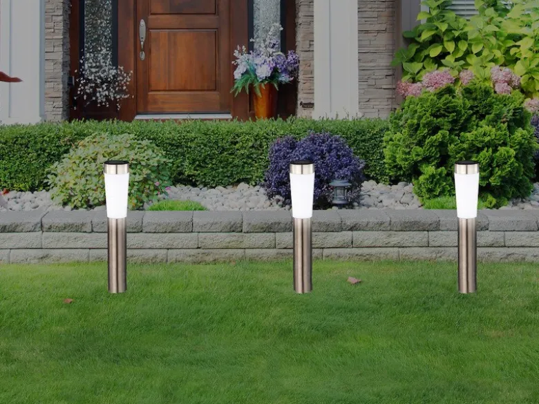 Vielseitig verwendbare LED Solarleuchte mit Erdspieß, Edelstahl
